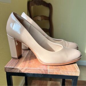 Clarks Women's Beige Patent Heels